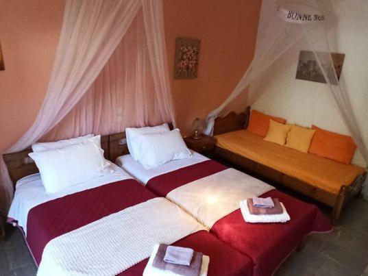 Sofia Margarita'S Rooms Агиос-Гордиос Экстерьер фото